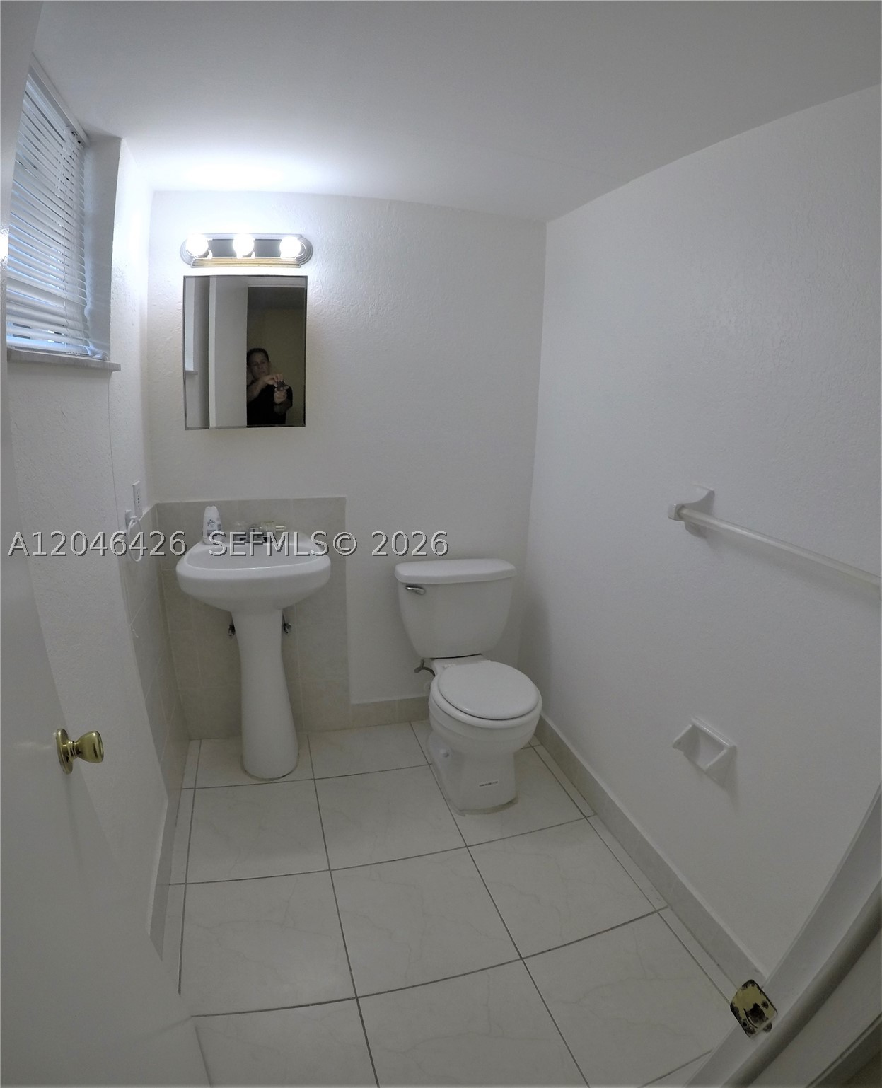ISLAND SHORES CONDO - Residential Lease