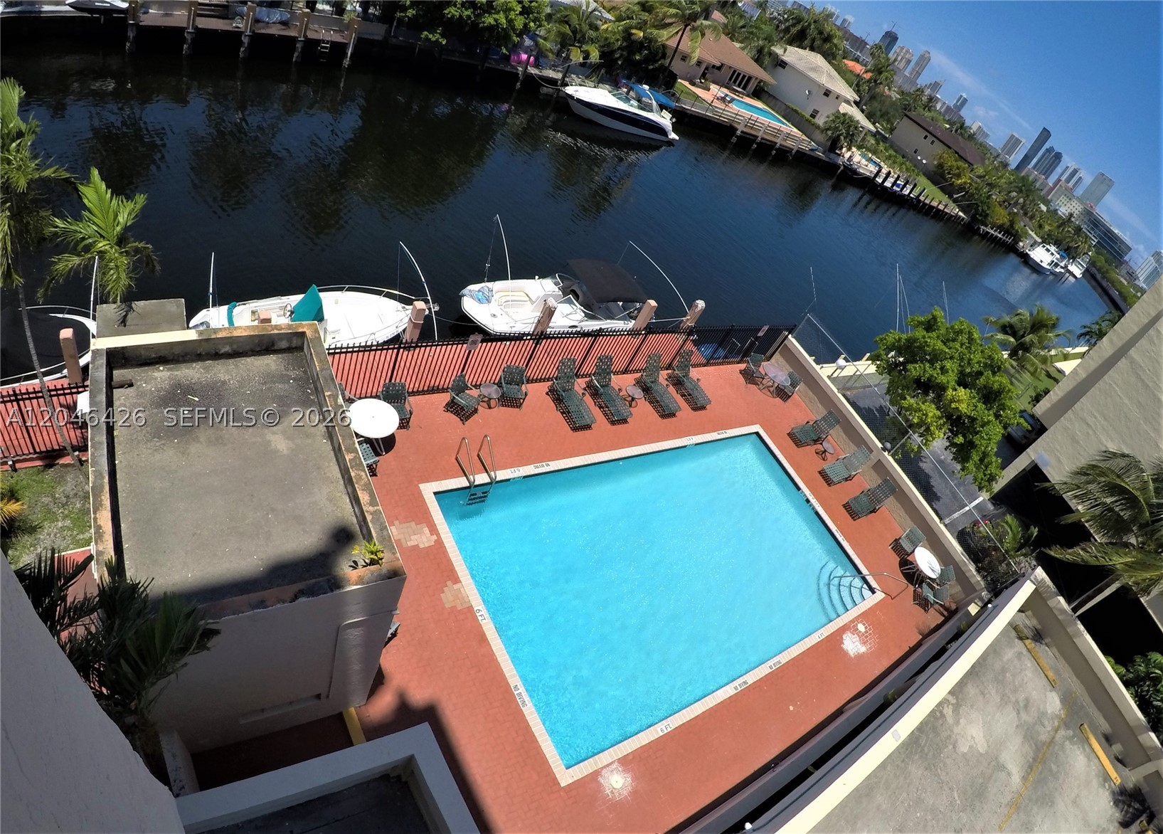 ISLAND SHORES CONDO - Residential Lease