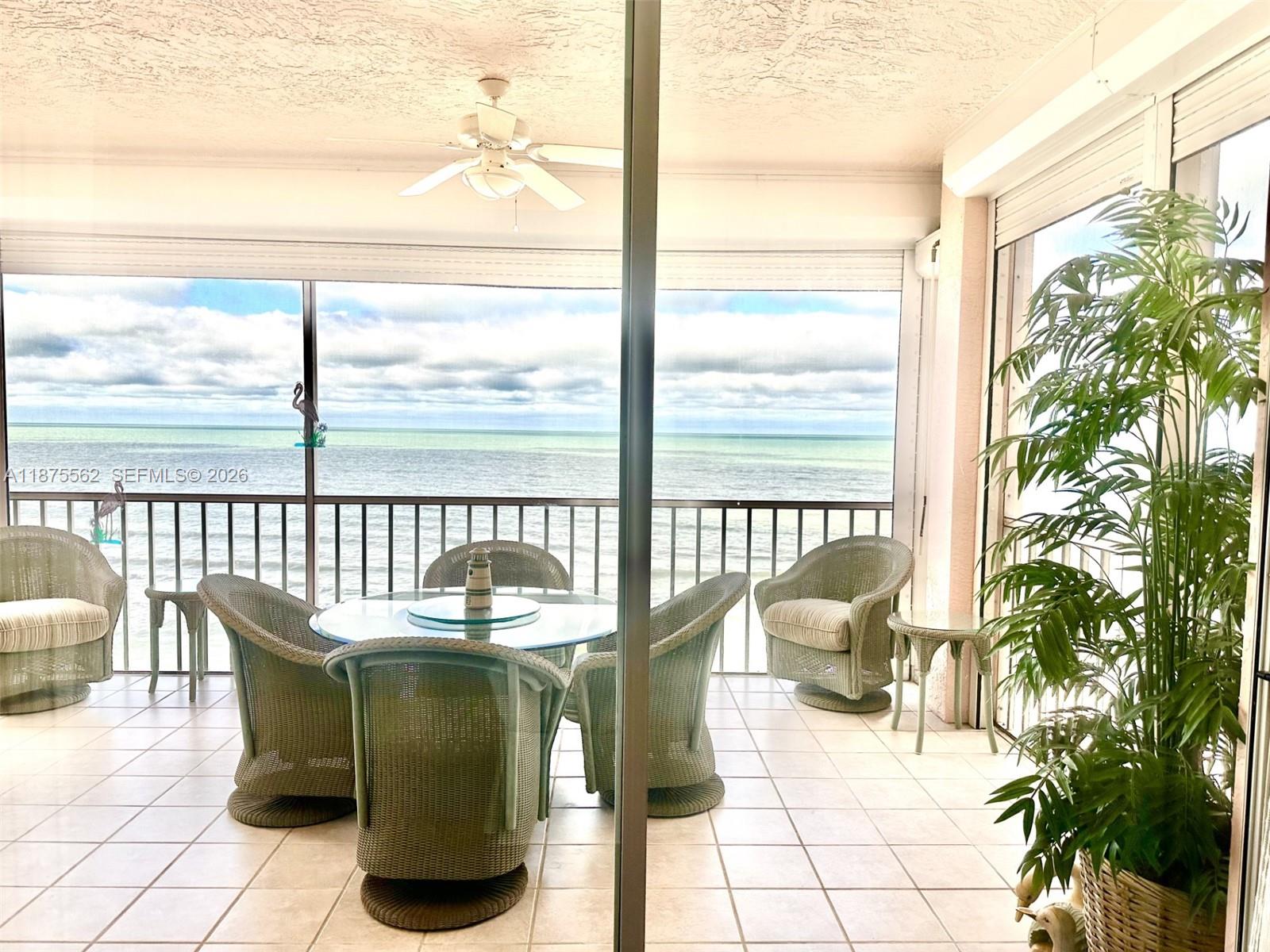 BAREFOOT BEACH CLUB - Residential