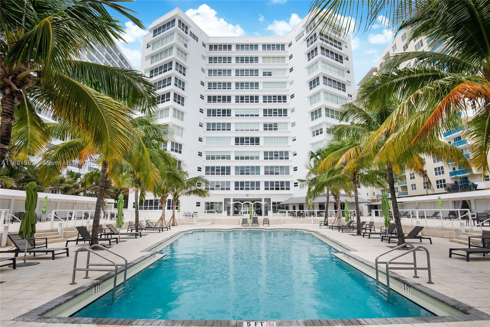 Miami Beach - Great Oceanfront location @The Executive, boutique MiMo gem on Millionaire's Row - Spacious beachfront condo offers amazing intracoastal, marina and sunset views from every window. This renovated condo features open floor plan (1283SF) with large master bedroom suite 14X 17, upgraded kitchen with stainless steel appliances, tile & wood laminate floors, 1full bathroom, 1 half bath generous closets (6), hurricane impact windows plus washer/dryer. Full service building amenities: Beachfront heated pool, 24hr lobby attendant, fitness center and valet. Located on boardwalk, minutes luxury hotels, Eden Roc, Fontainebleau, Faena, SoHo House, restaurants, shopping & South Beach. Come live in paradise!