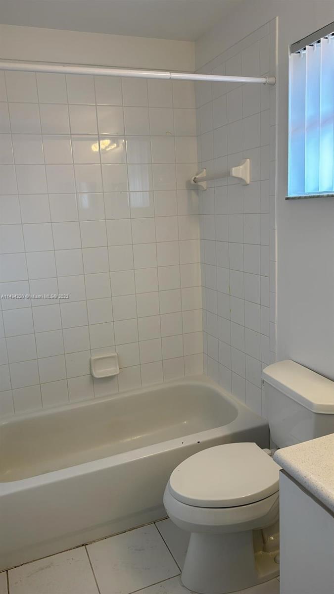 S & R OF INVERRARY - Residential Lease
