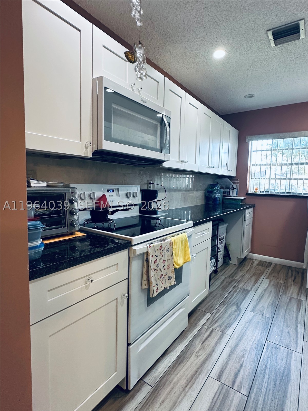 HIGH POINT - Residential