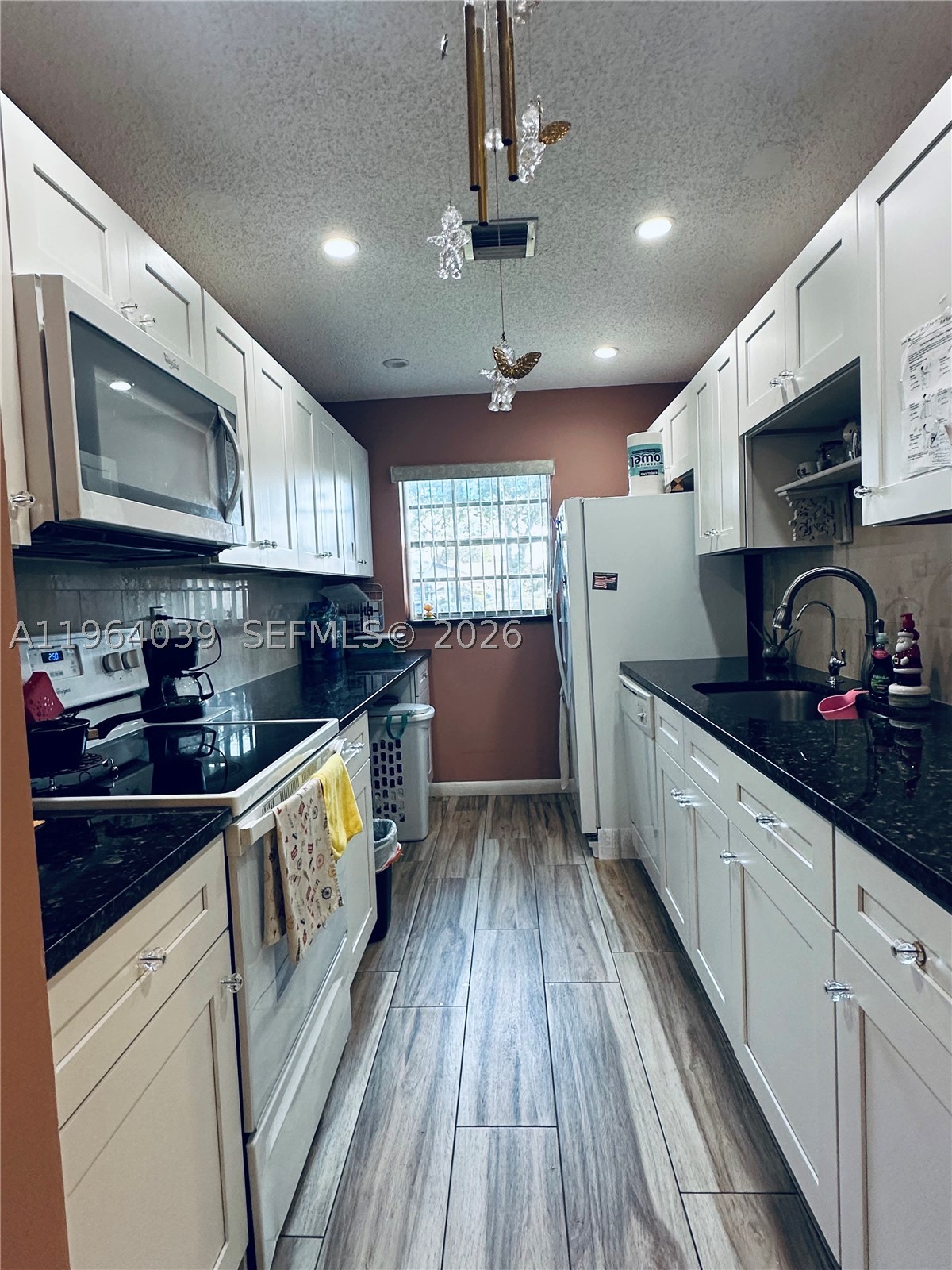 HIGH POINT - Residential