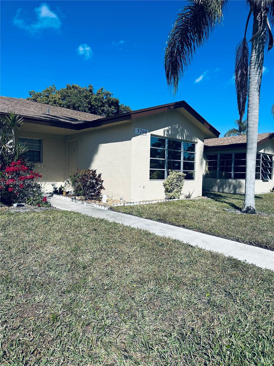 Welcome to this beautifully condo in the highly desirable High Point West! Tucked away on a quiet street, this light-filled residence features an open-concept layout with tile flooring throughout, creating a seamless flow between the living spaces. 3 miles from downtown Delray Beach and the beach.
Enjoy a spacious living and dining area that opens to a bright Florida room — the perfect spot for morning coffee. The renovated kitchen offers ample cabinetry, granite countertops, and modern appliances, combining both style and functionality.
Residents of High Point West enjoy resort-style amenities including a sparkling pool, clubhouse, and beautifully maintained landscaping. This is a 55+ Community.
Ideally located just minutes from vibrant Atlantic Avenue, where you’ll find world-class dining, boutique shopping, entertainment, pristine beaches, and easy access to major roadways.
Whether you're looking for a seasonal retreat or year-round living, this condo offers comfort, convenience, and an unbeatable location.