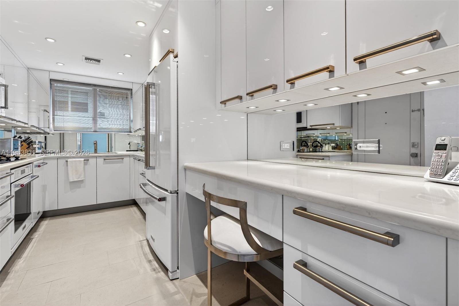 BROWNSTONE CO-OP APTS INC - Residential