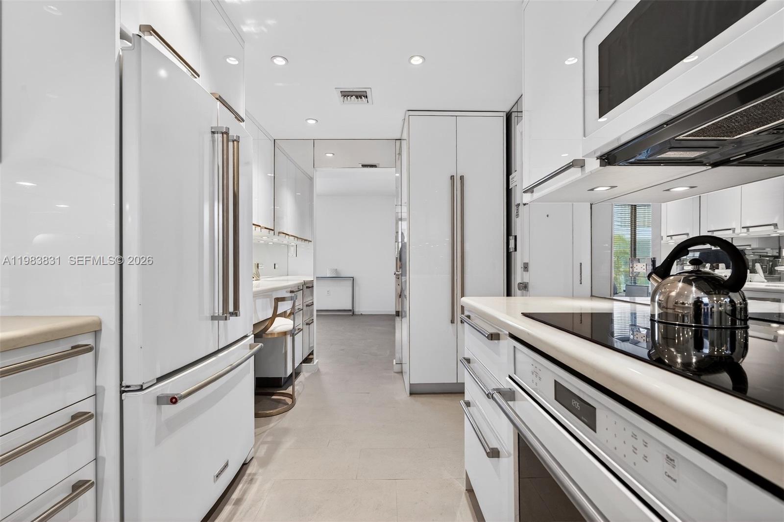 BROWNSTONE CO-OP APTS INC - Residential