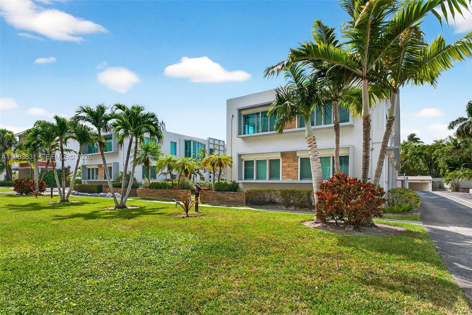 BROWNSTONE CO-OP APTS INC - Residential