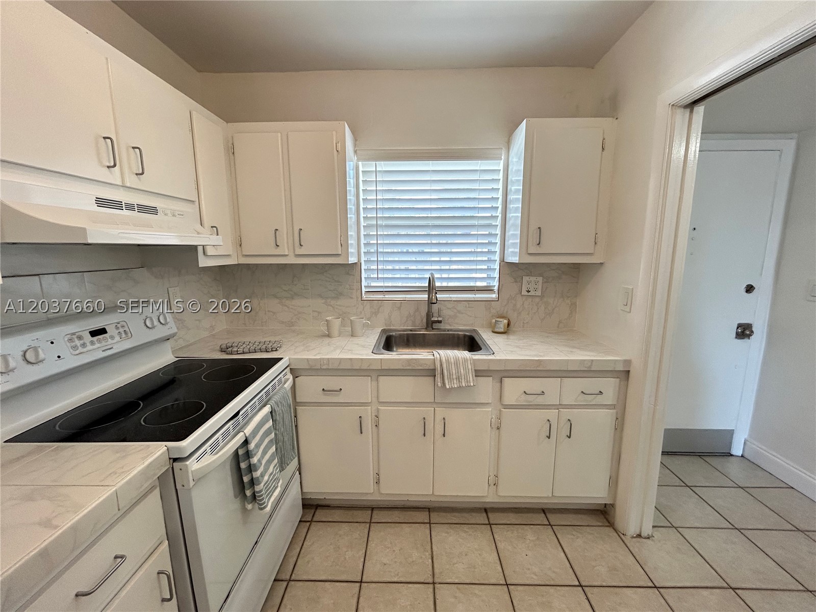 DADELAND PARK CONDO - Residential Lease