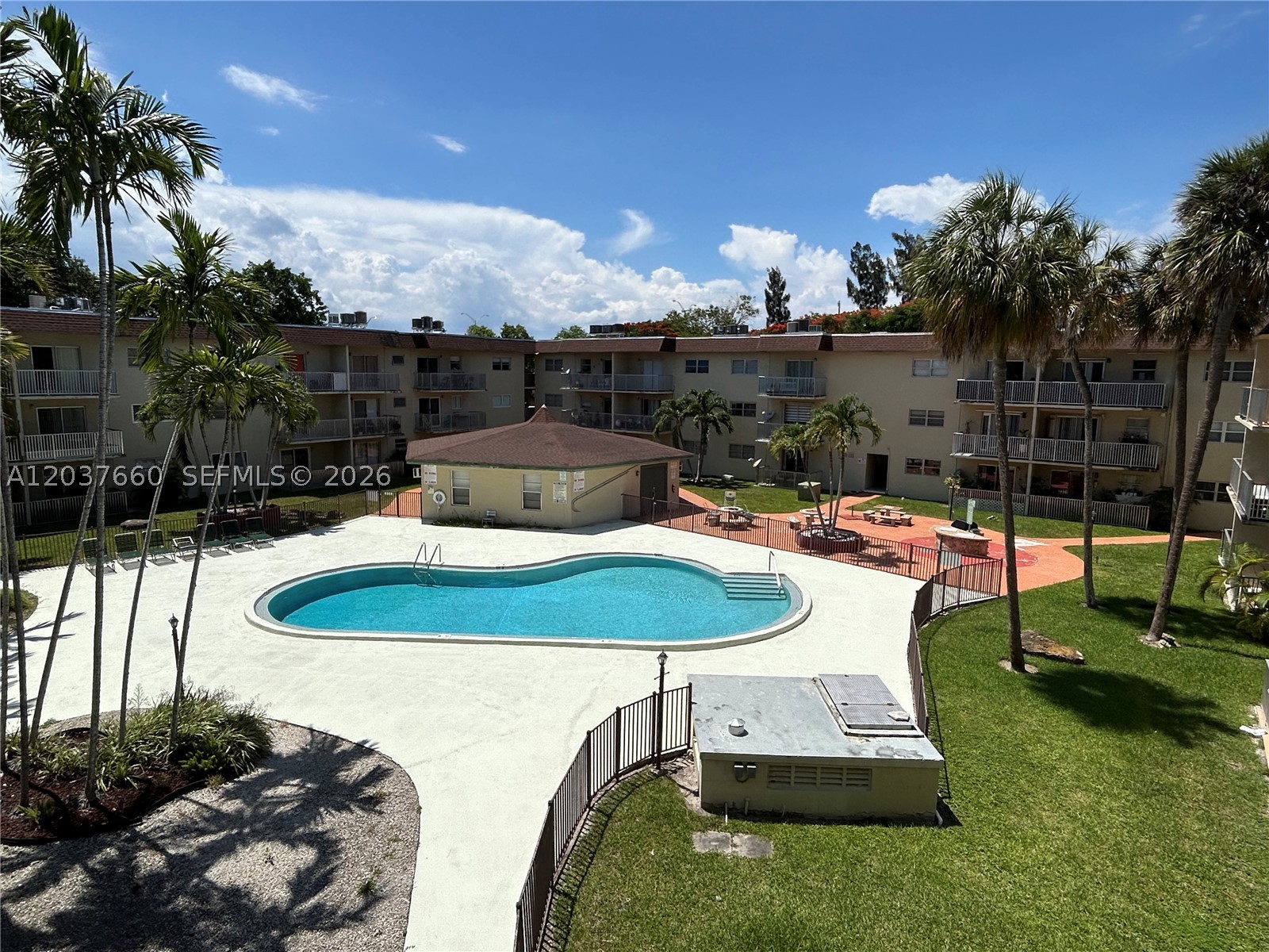 DADELAND PARK CONDO - Residential Lease