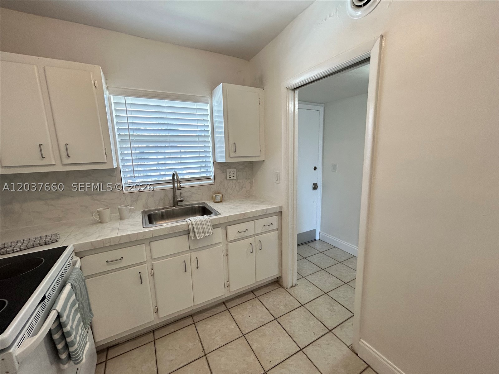 DADELAND PARK CONDO - Residential Lease