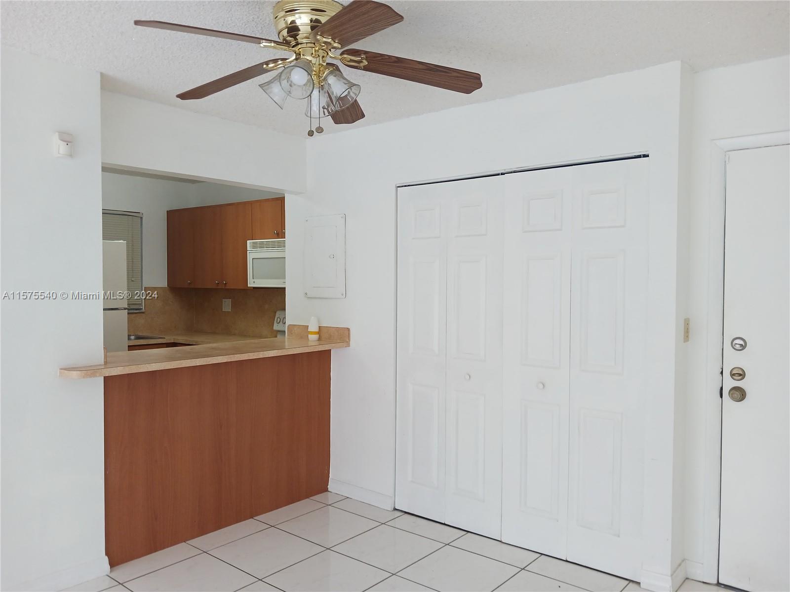 THE GREENS CONDO - Residential Lease