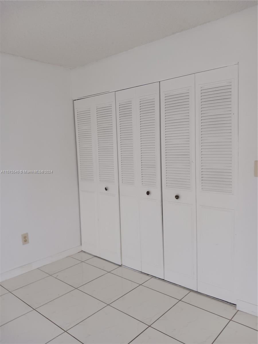 THE GREENS CONDO - Residential Lease