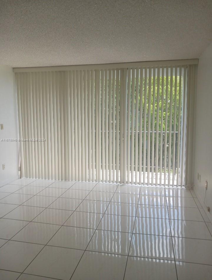 THE GREENS CONDO - Residential Lease