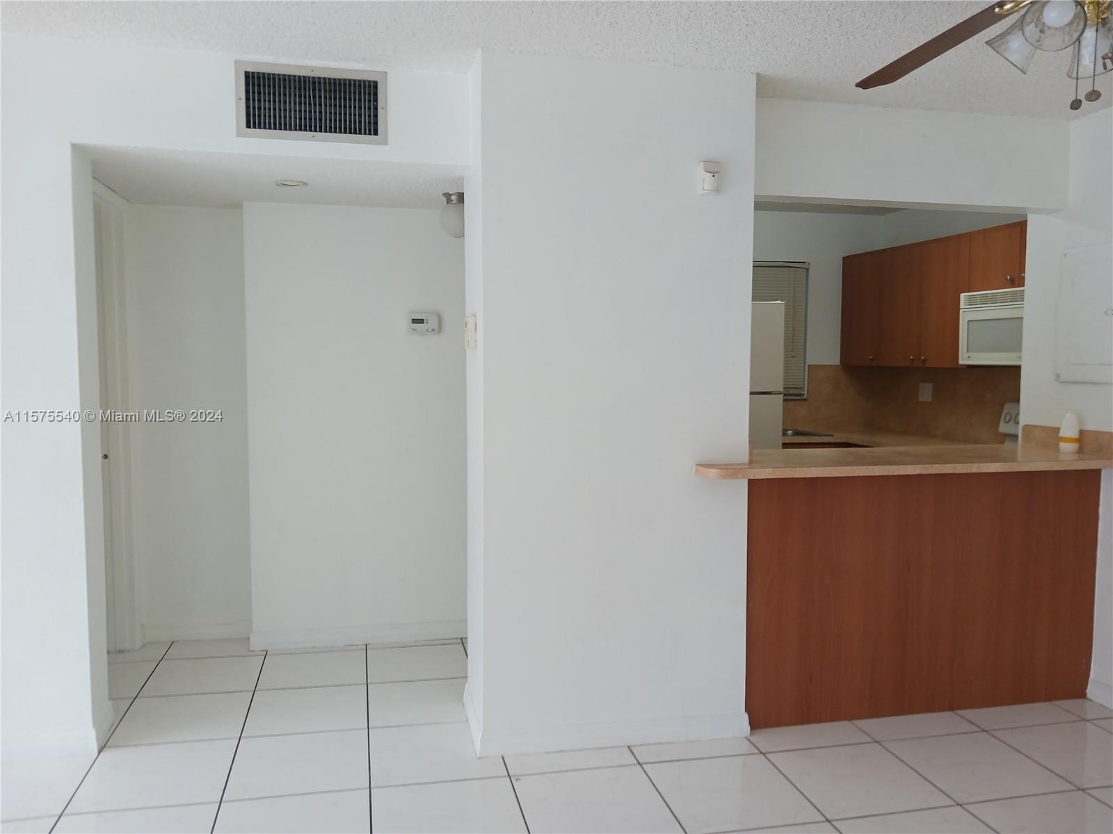 THE GREENS CONDO - Residential Lease