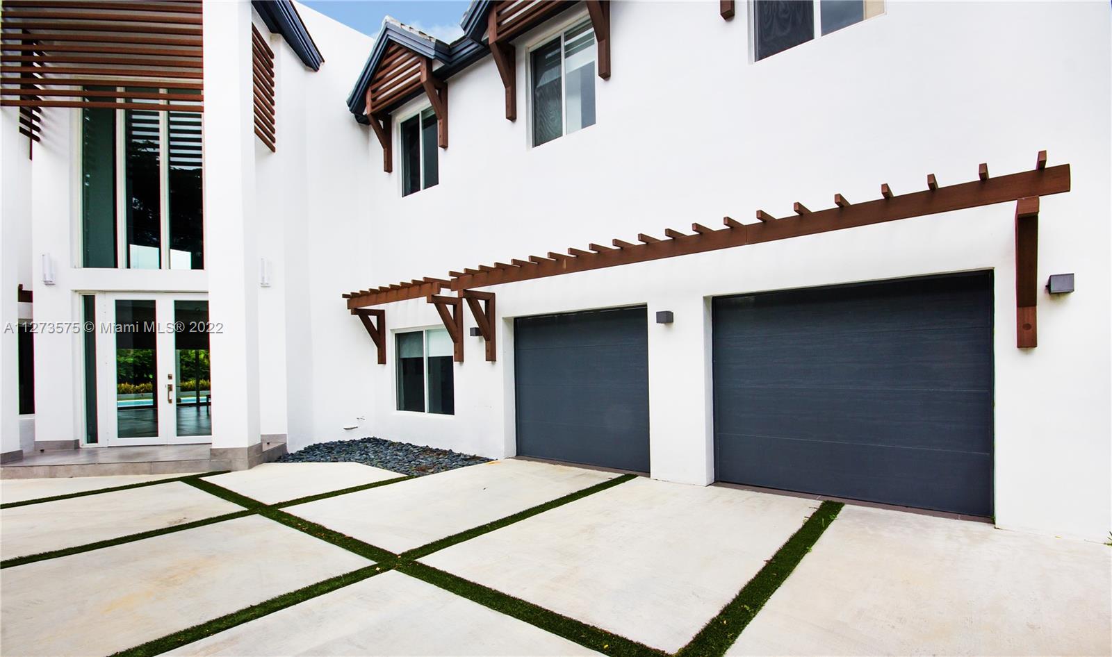 AMEND PLAT OF A PORT DORA - Residential