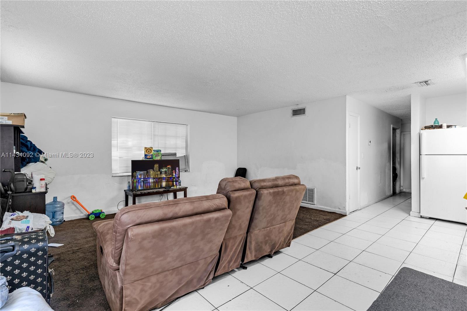 SUNSHINE VILLAS FIRST ADD - Residential Income