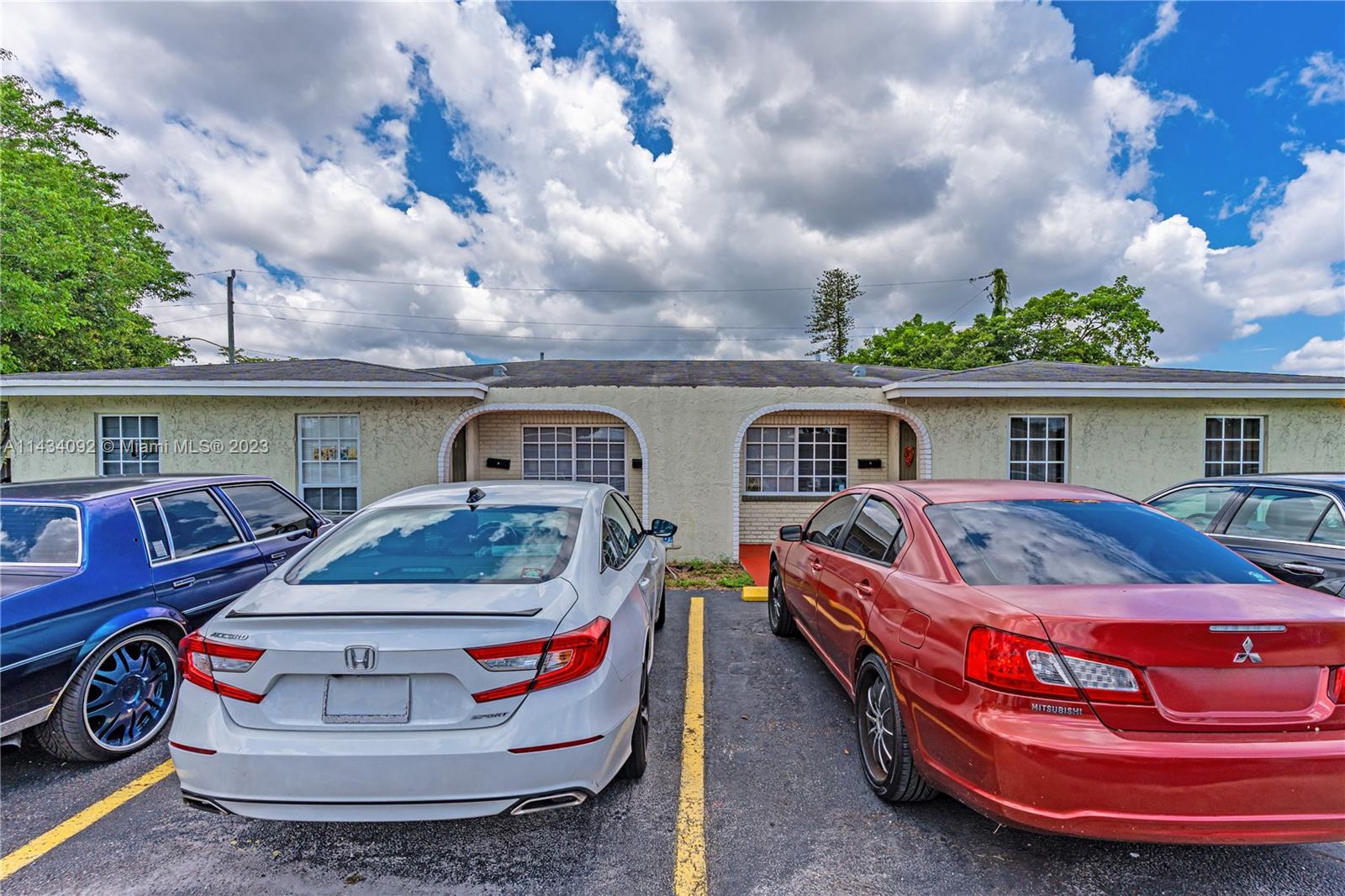 SUNSHINE VILLAS FIRST ADD - Residential Income
