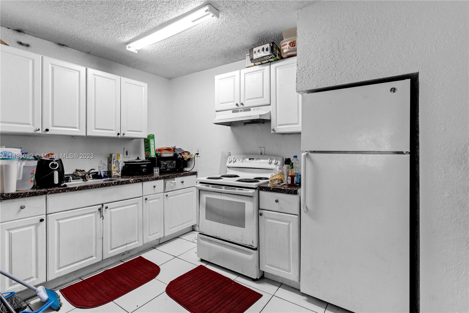 SUNSHINE VILLAS FIRST ADD - Residential Income