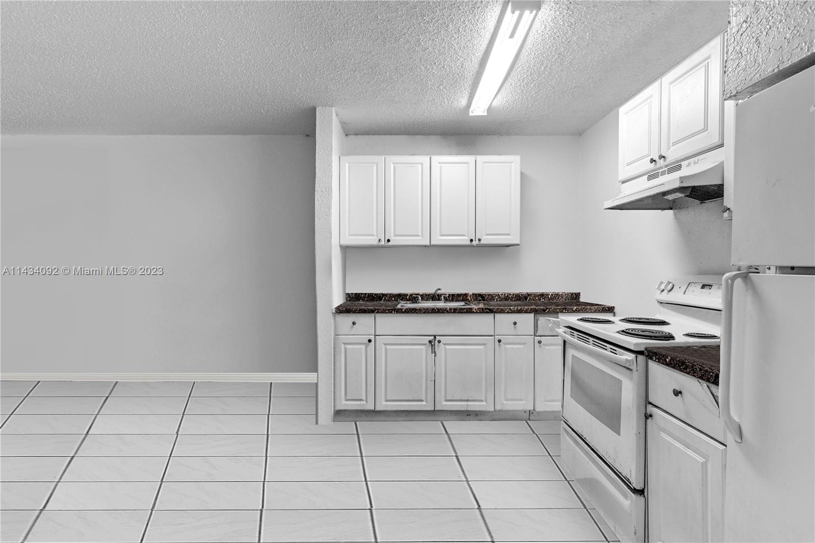 SUNSHINE VILLAS FIRST ADD - Residential Income