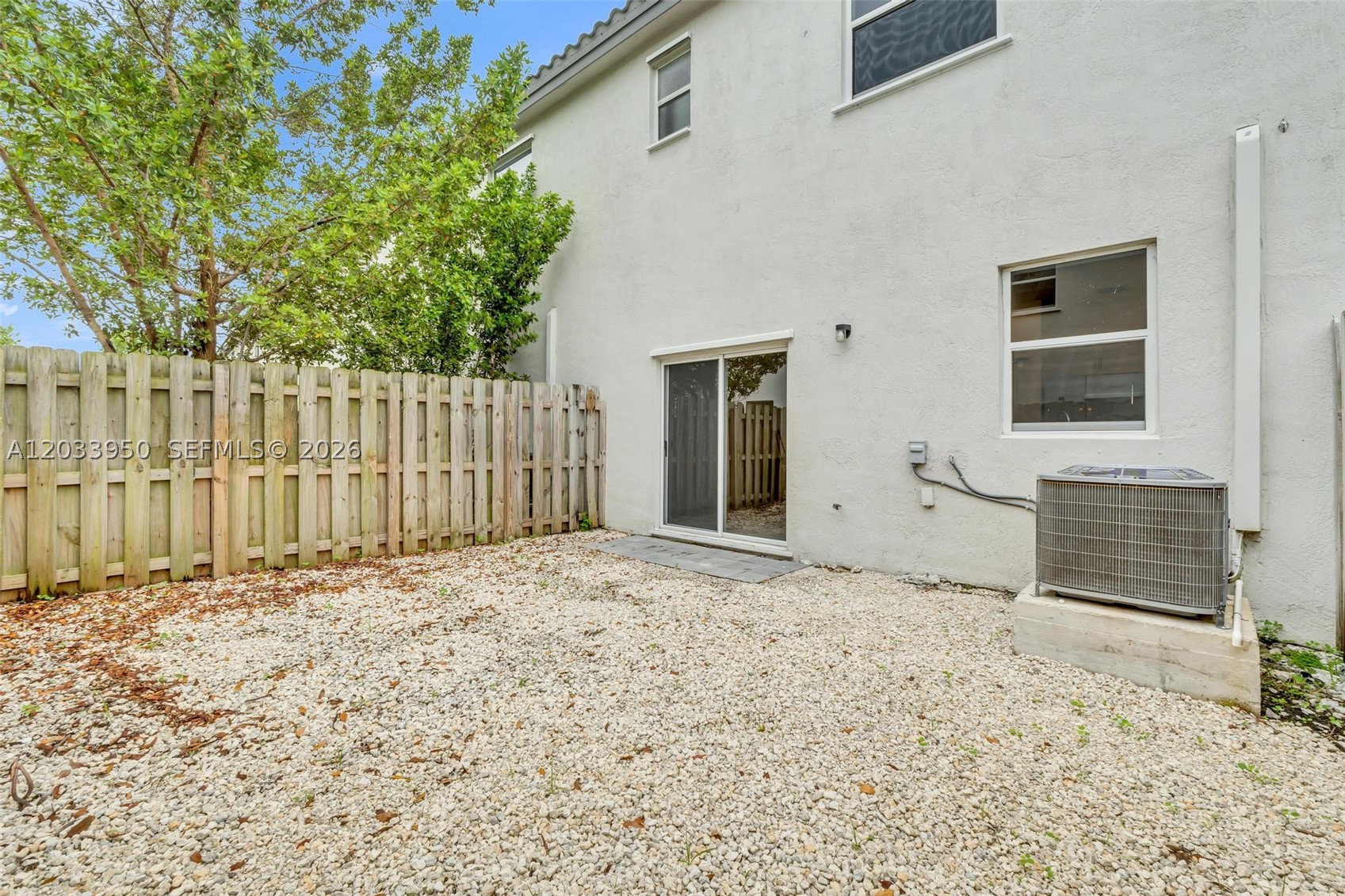 HOMESTEAD PARK OF COMMERC - Residential Lease