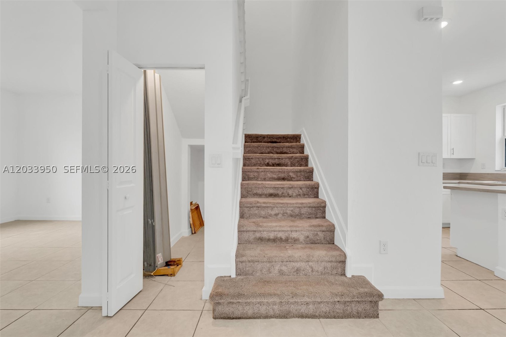 HOMESTEAD PARK OF COMMERC - Residential Lease