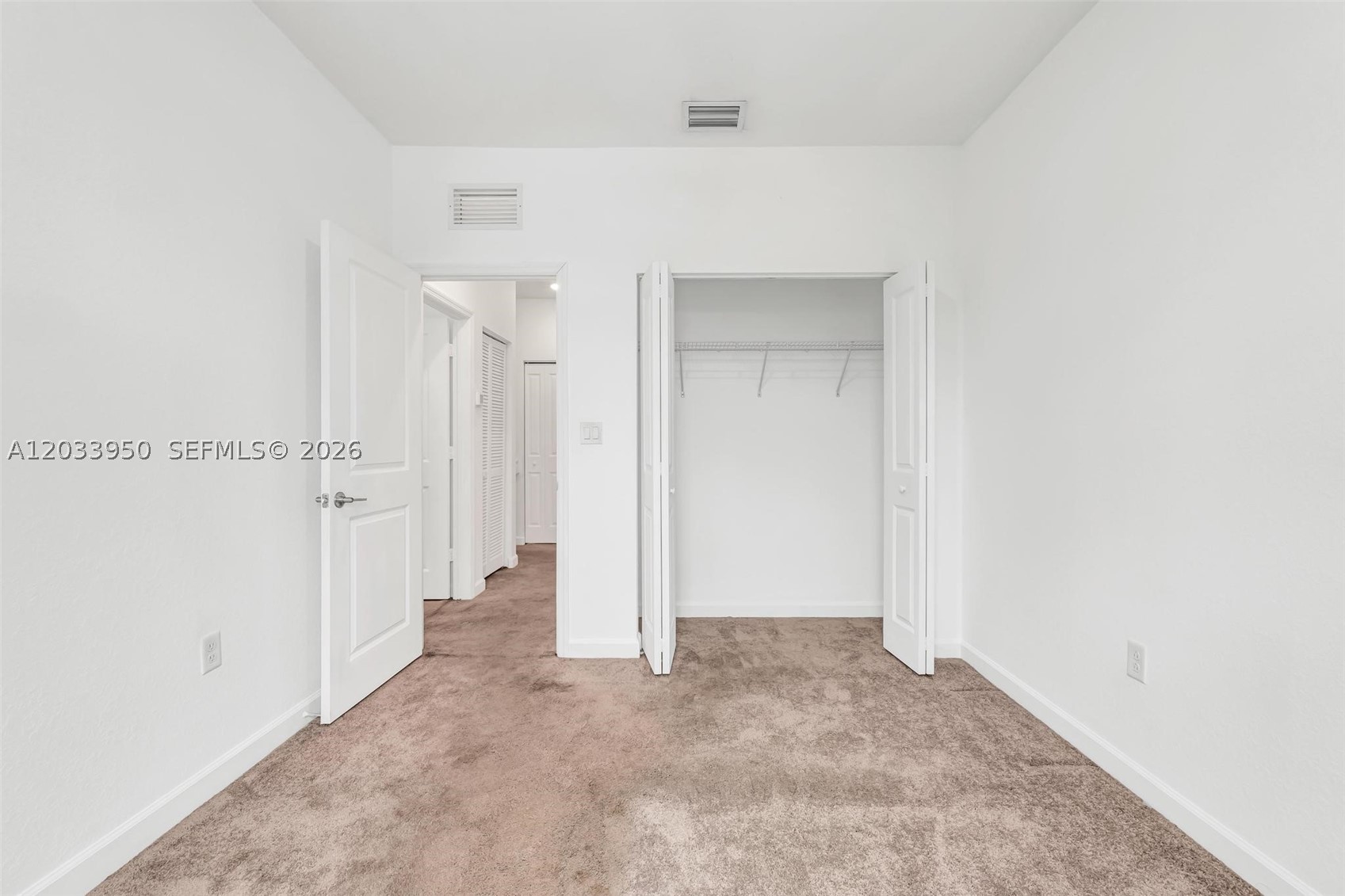 HOMESTEAD PARK OF COMMERC - Residential Lease