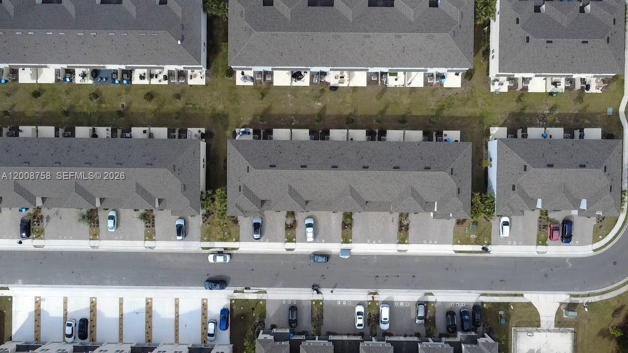 BELLA VITA PH 3 - Residential