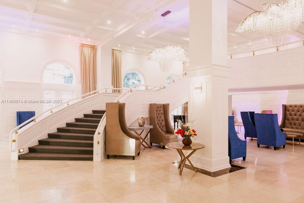 THE ALEXANDER CONDO - Residential