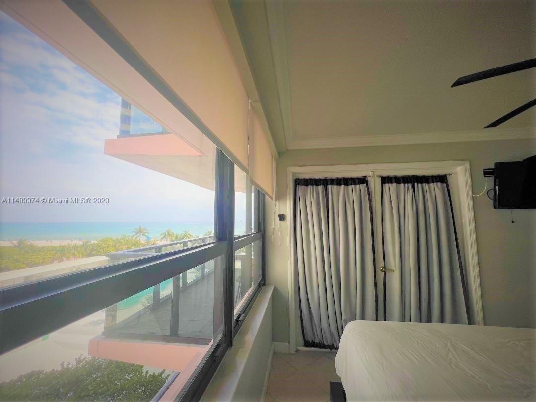THE ALEXANDER CONDO - Residential