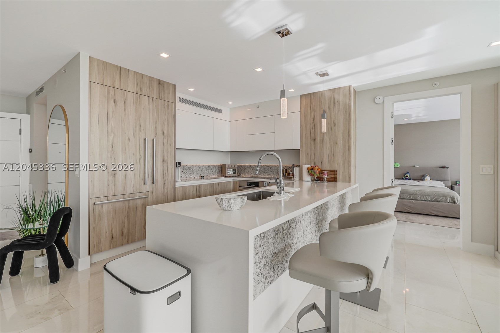 THE TOWER RESIDENCES COND - Residential