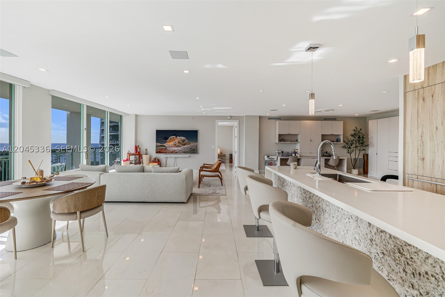 THE TOWER RESIDENCES COND - Residential