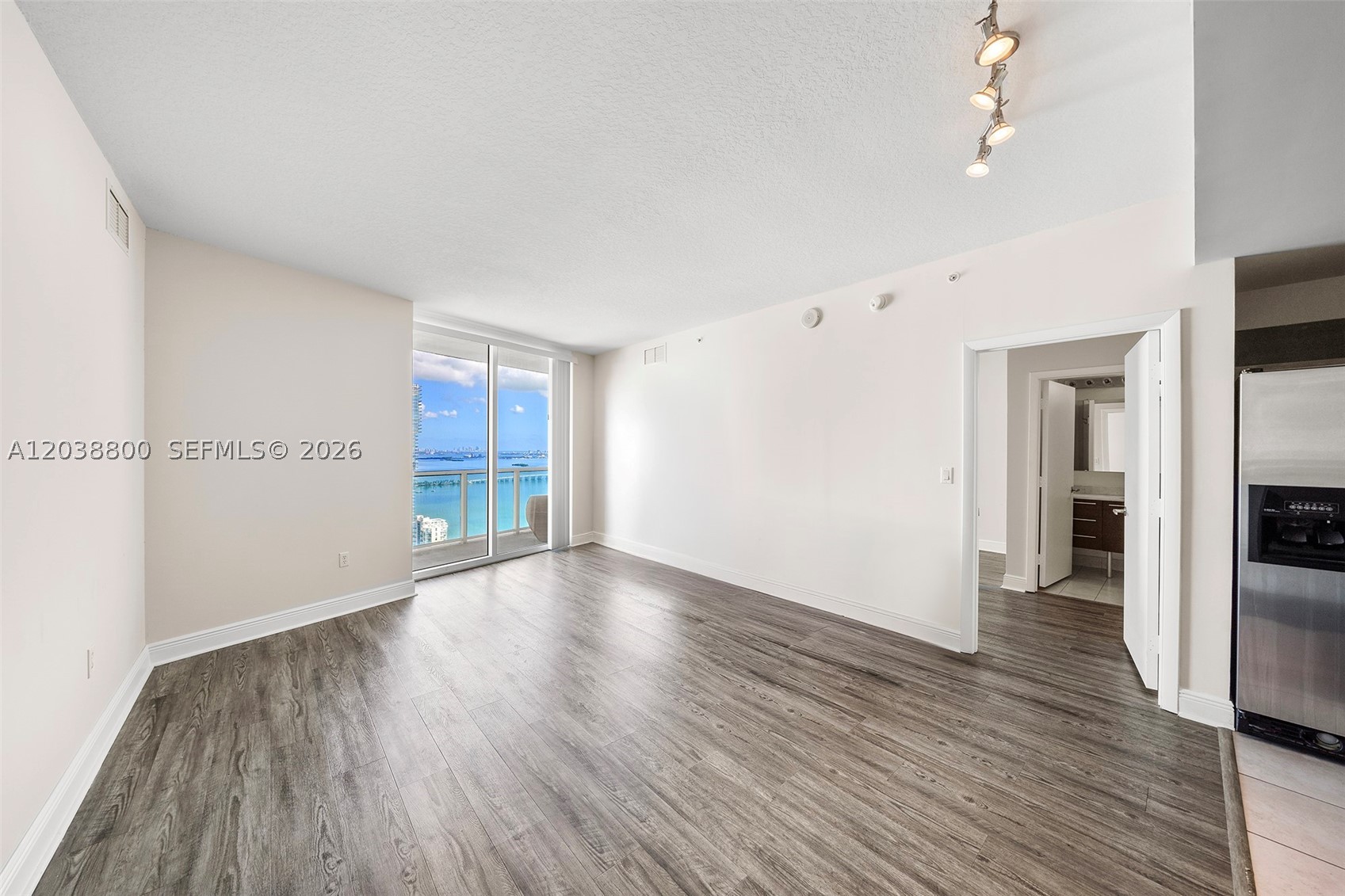 QUANTUM ON THE BAY CONDO - Residential Lease