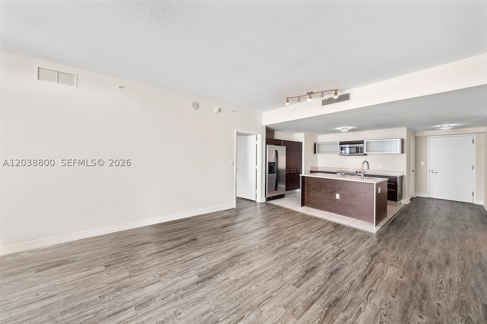 QUANTUM ON THE BAY CONDO - Residential Lease