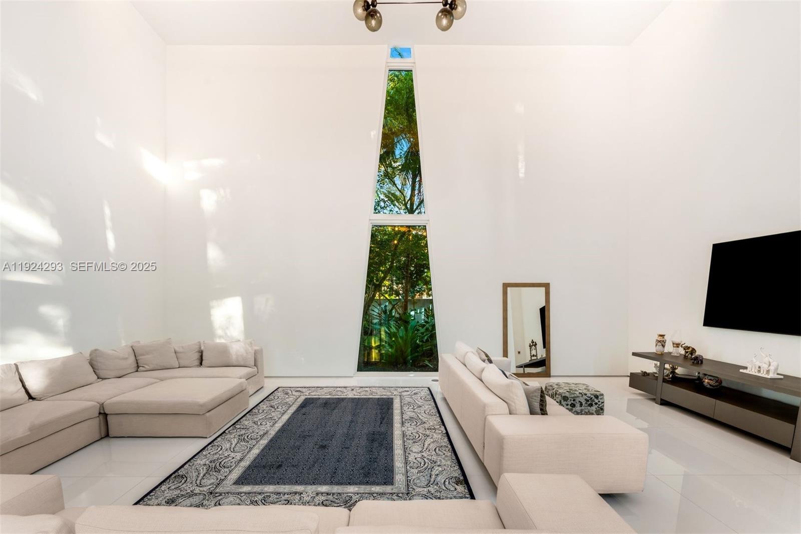 GOLDEN BEACH SEC B - Residential