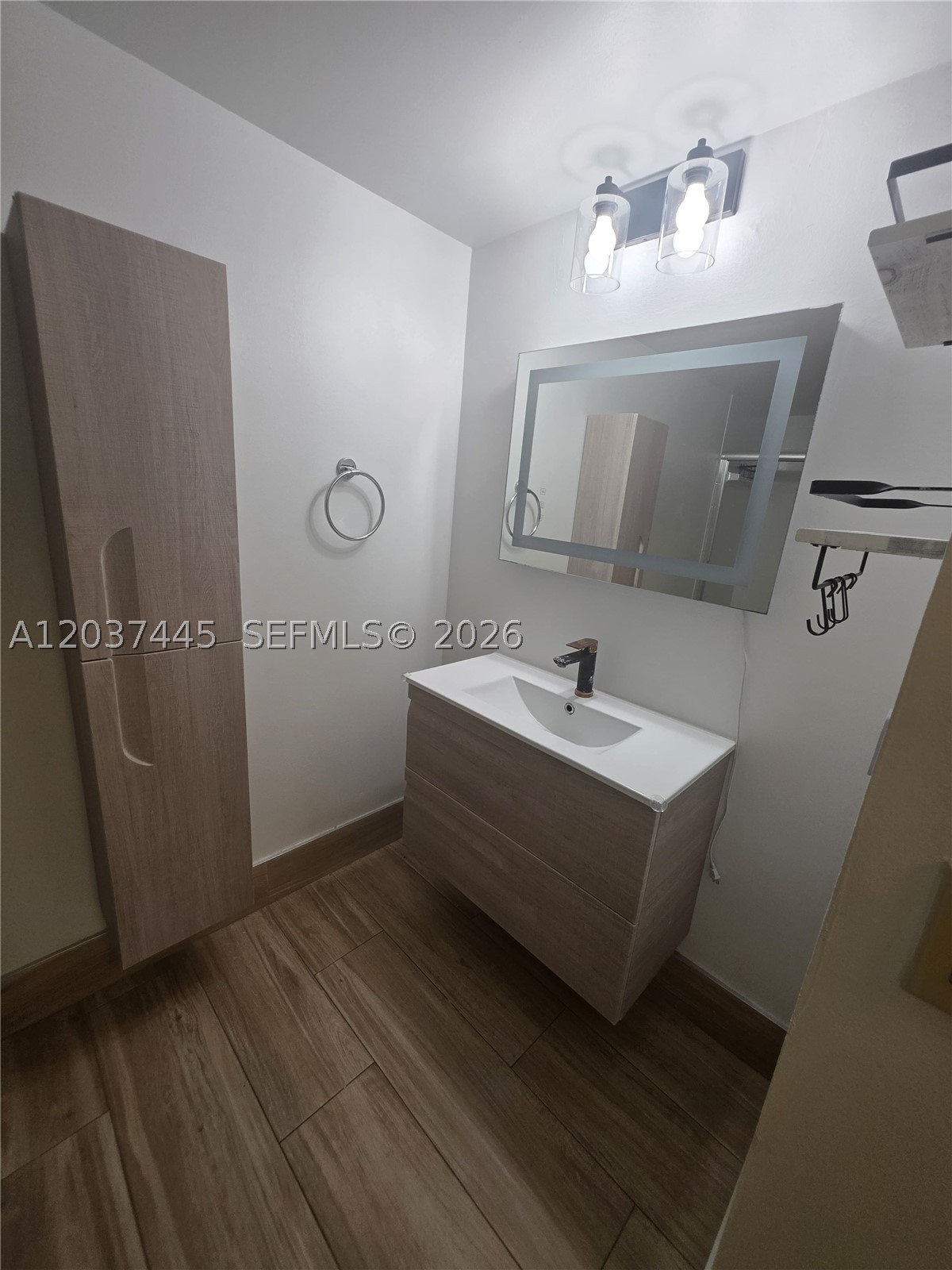 VILLA ENCANTADA CONDO NO - Residential Lease