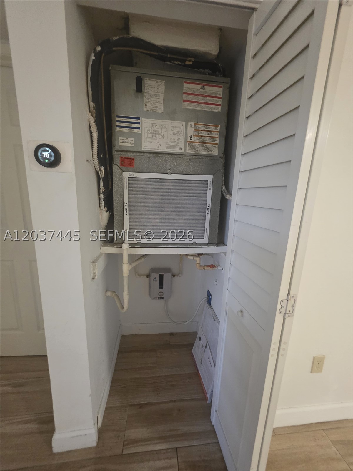 VILLA ENCANTADA CONDO NO - Residential Lease