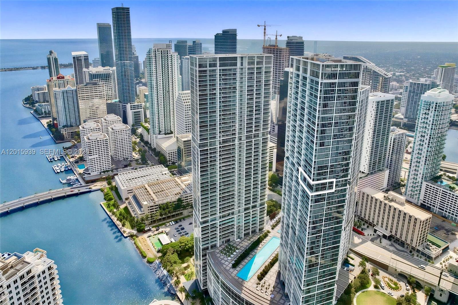 ICONBRICKELL CONDO NO 1 - Residential