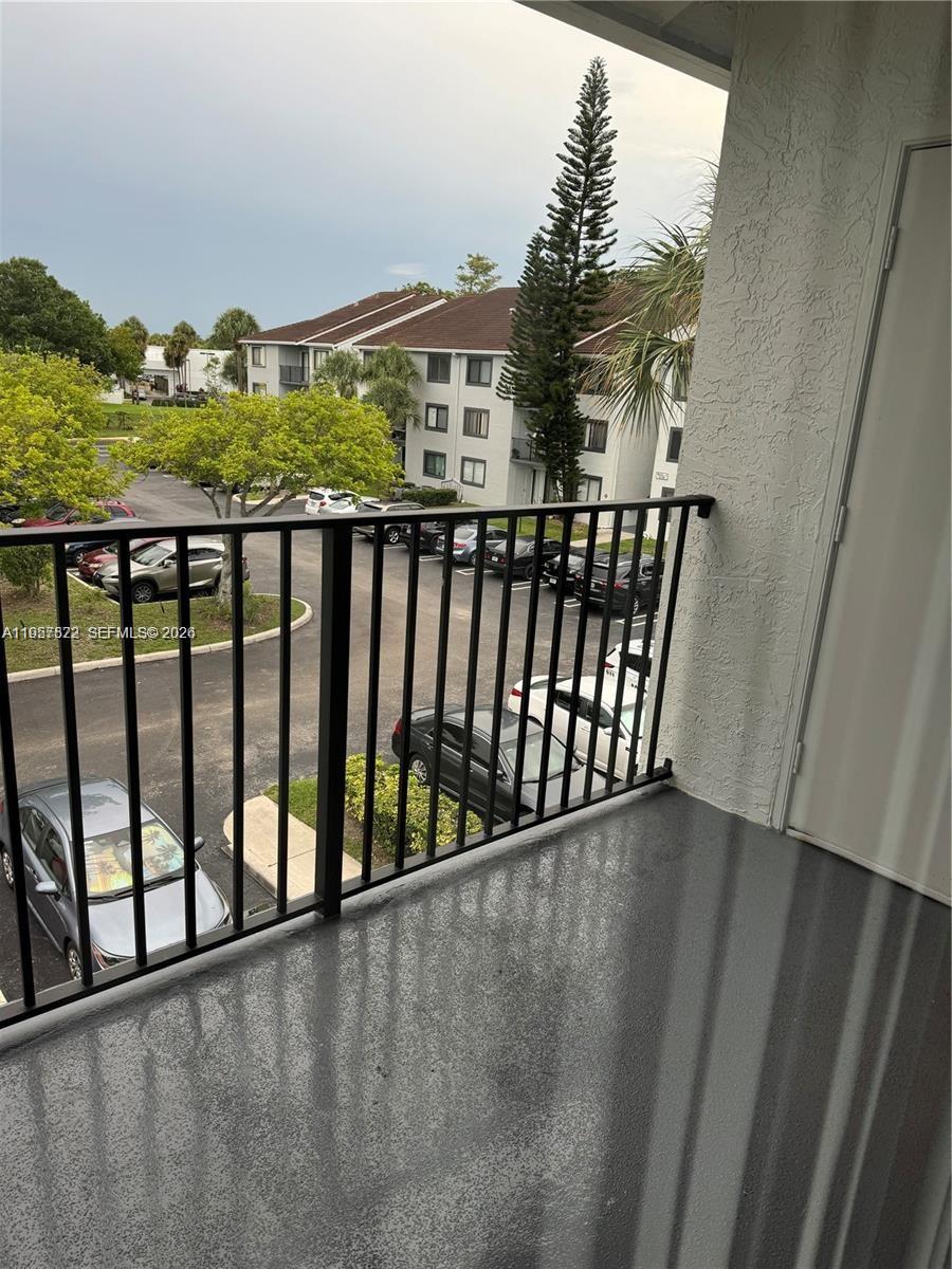 VISCONTI CONDO - Residential