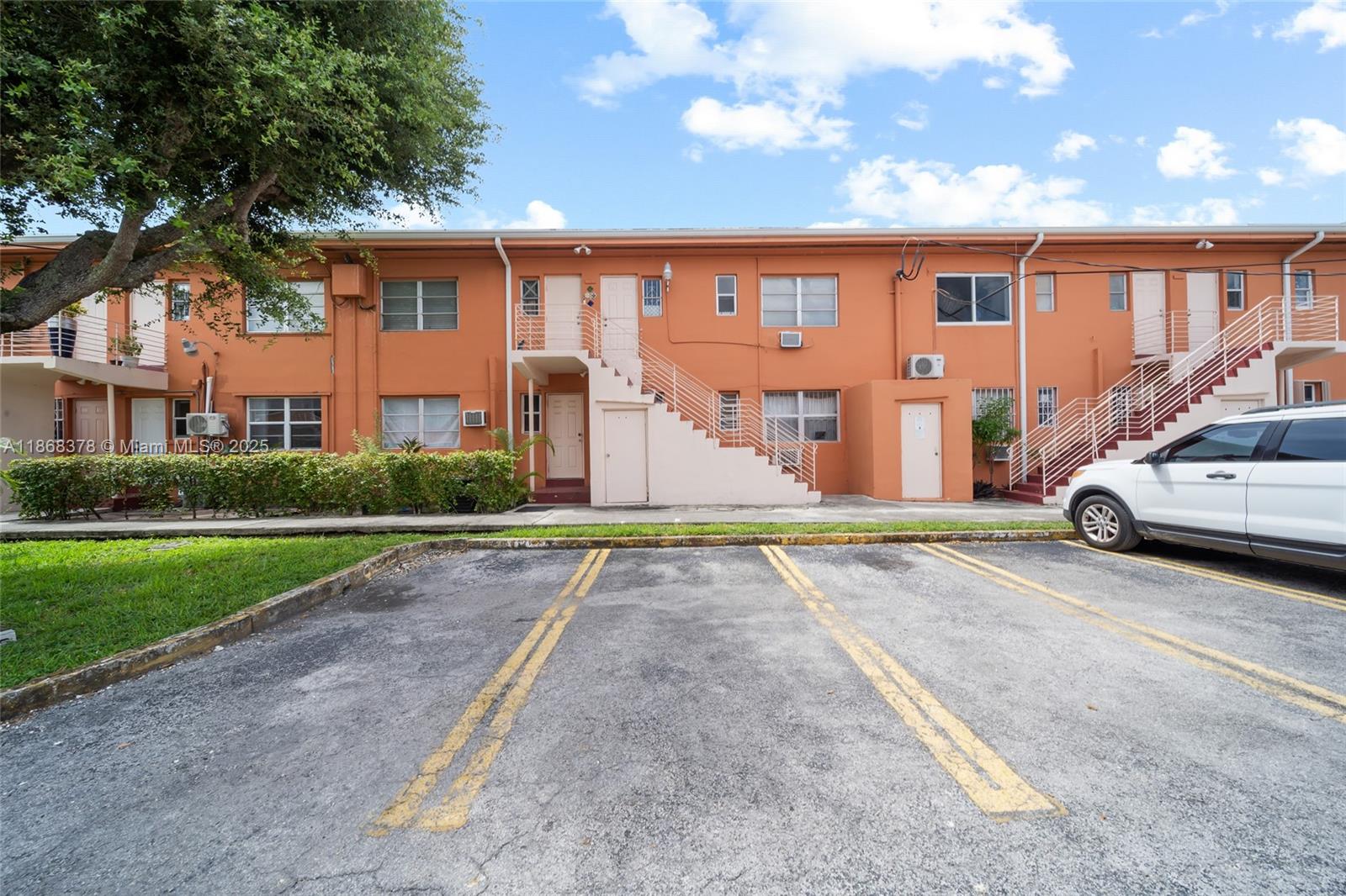 CORAL GARDENS CONDO BLDG - Residential Lease