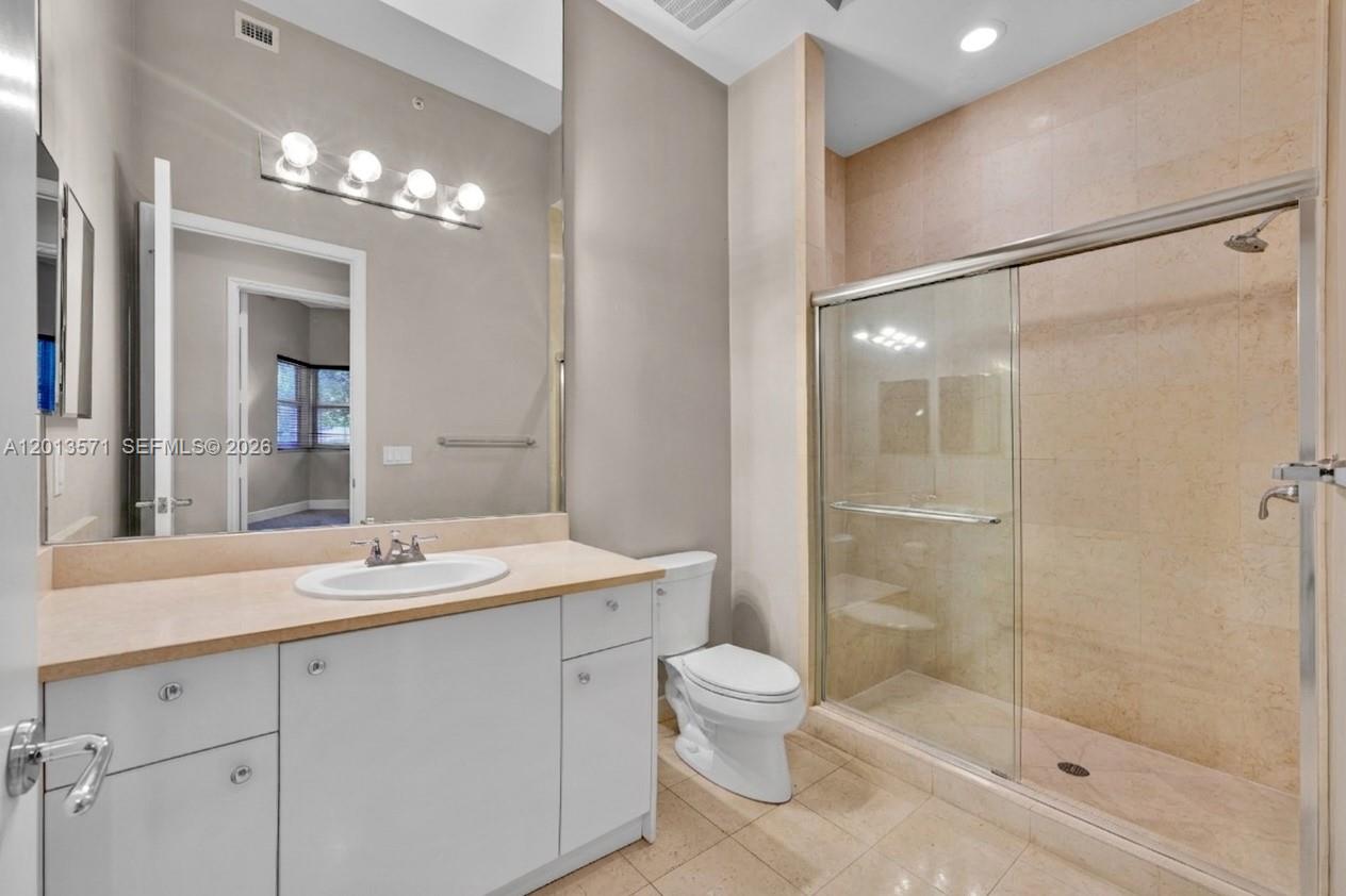 TURNBERRY VILLAGE SO TOWE - Residential
