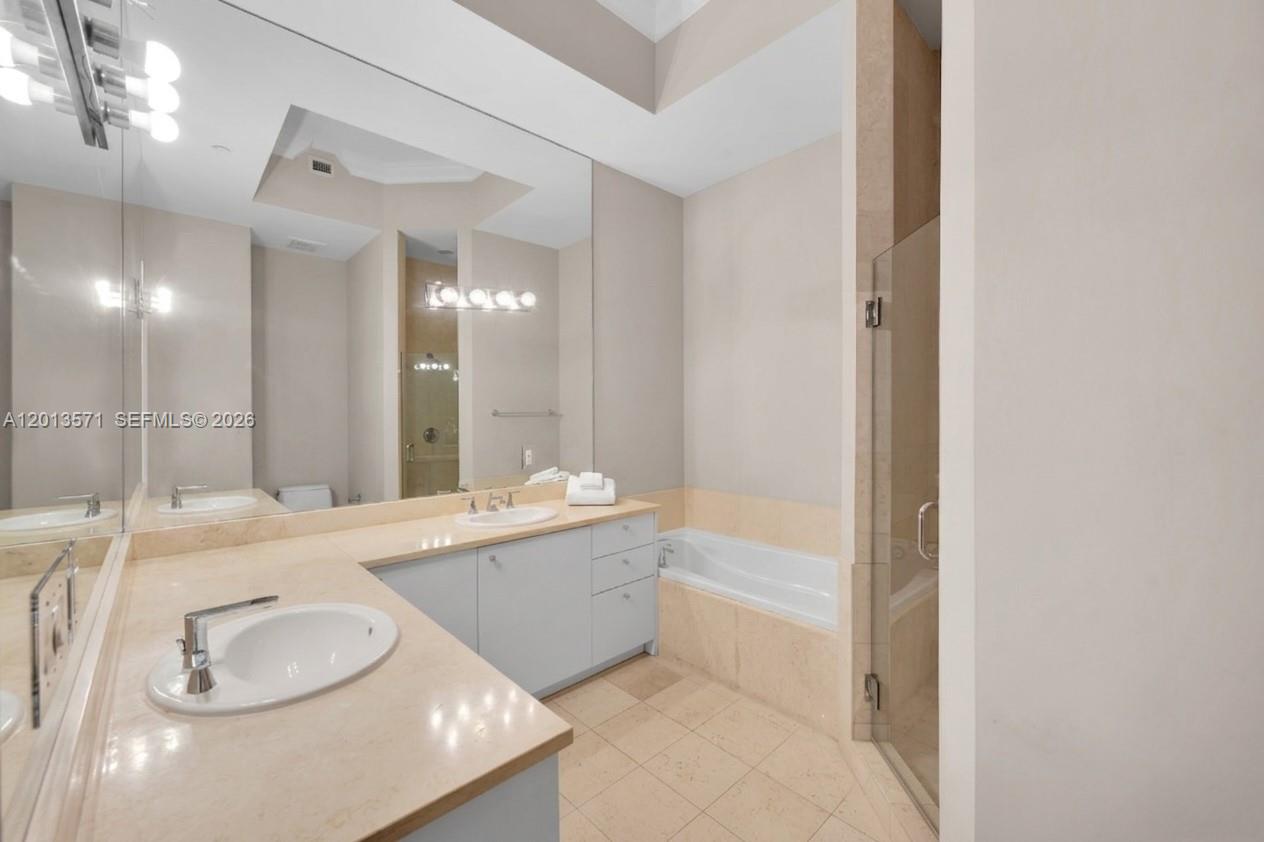 TURNBERRY VILLAGE SO TOWE - Residential
