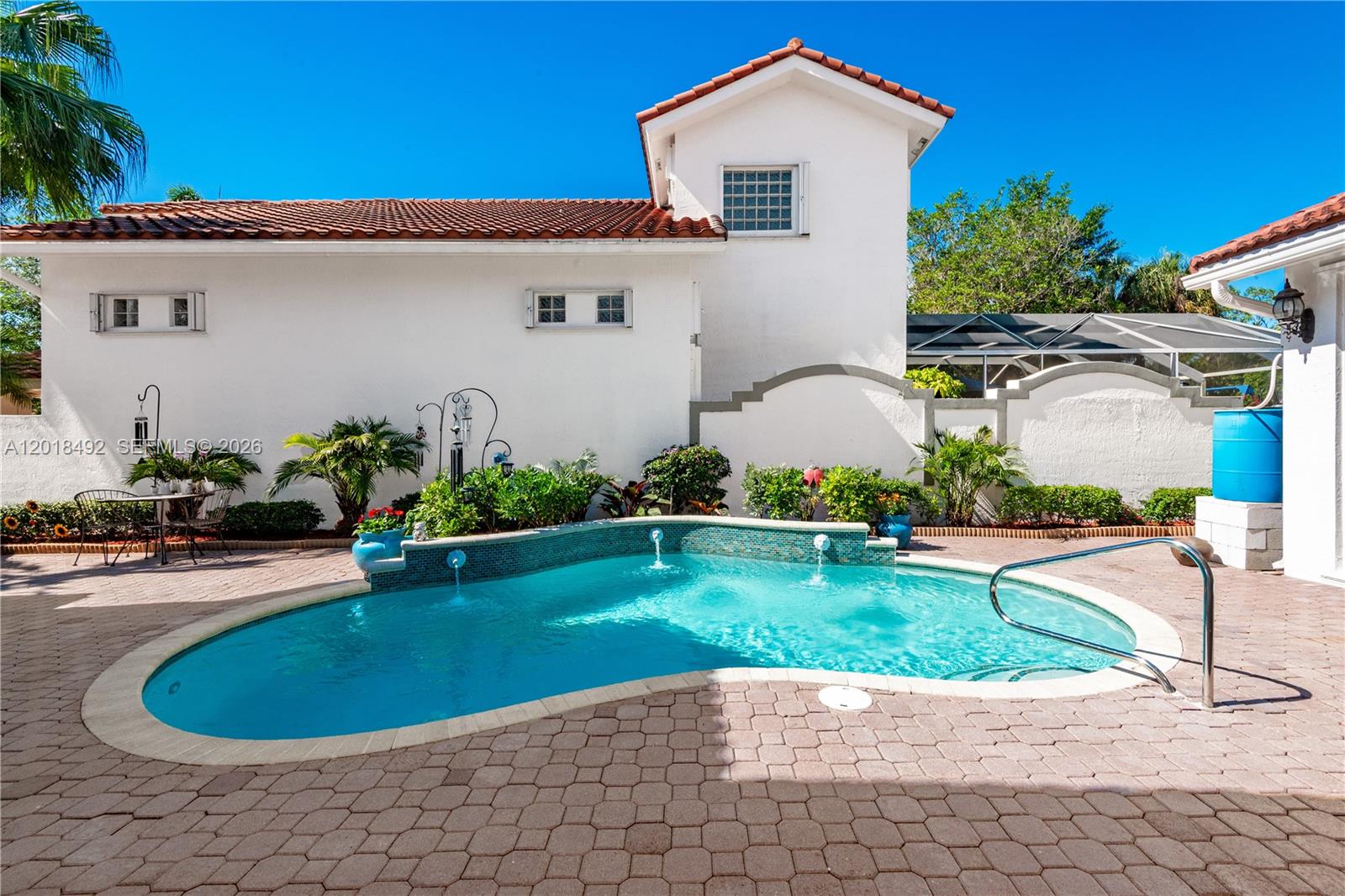 HOLLYWOOD LAKES COUNTRY C - Residential