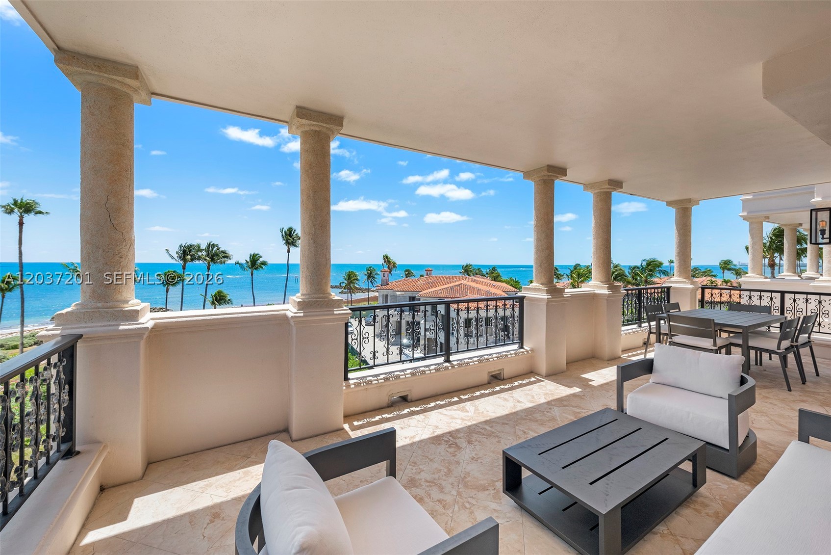 SEASIDE CONDO - Residential Lease