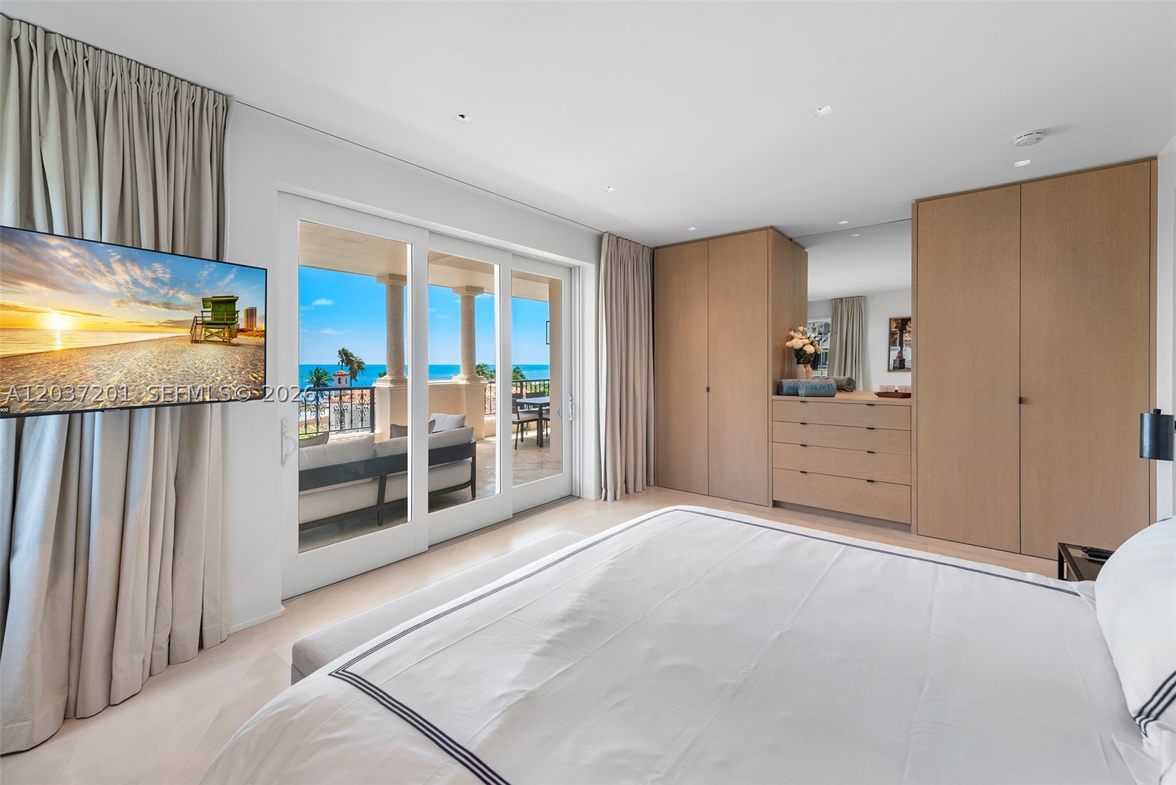 SEASIDE CONDO - Residential Lease