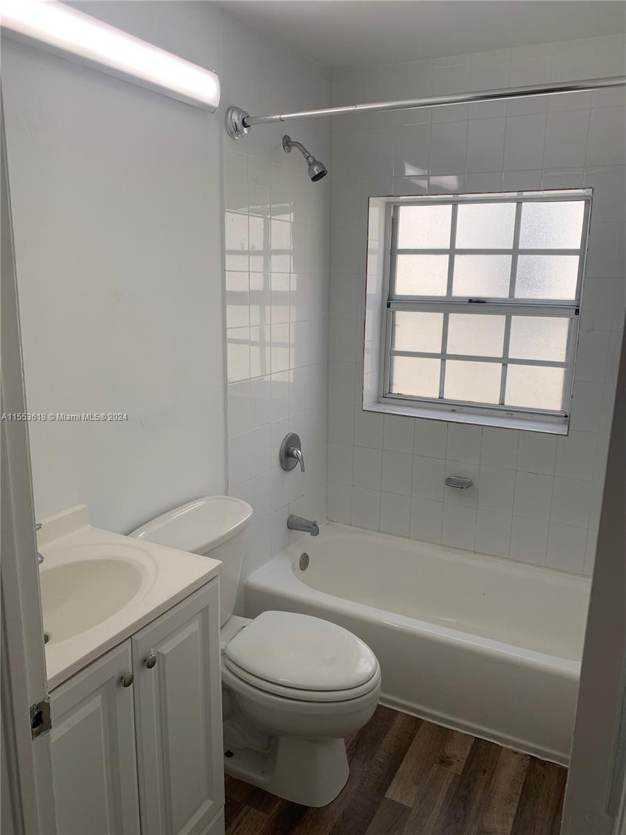 C GAB DOUGLAS SEC - Residential Lease