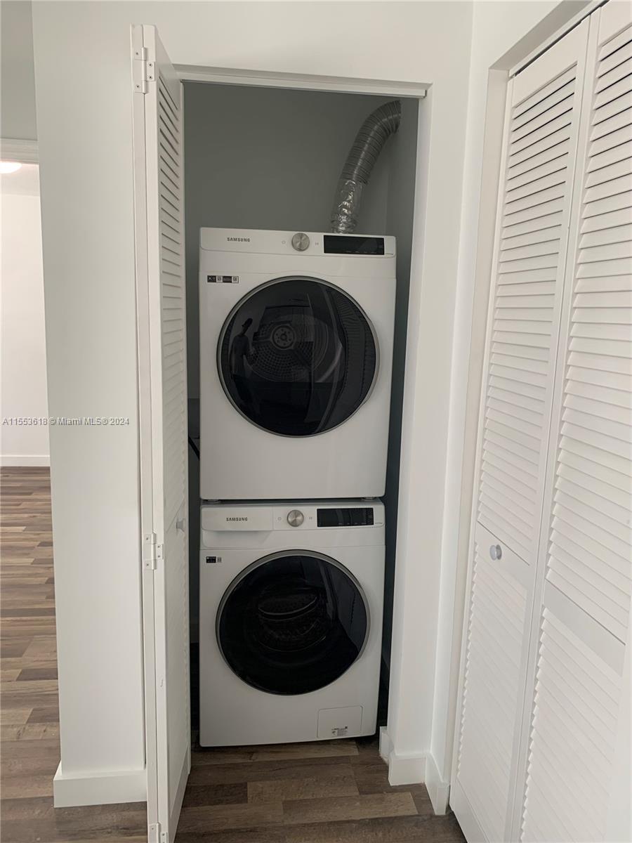 C GAB DOUGLAS SEC - Residential Lease