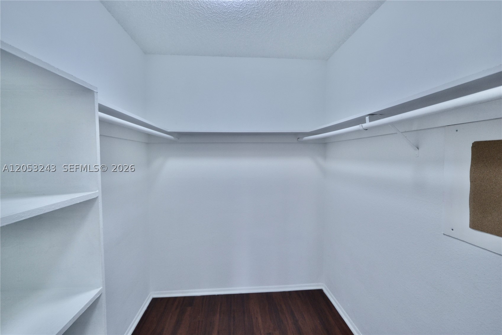 KENDALLWOOD VILLAS CONDO - Residential