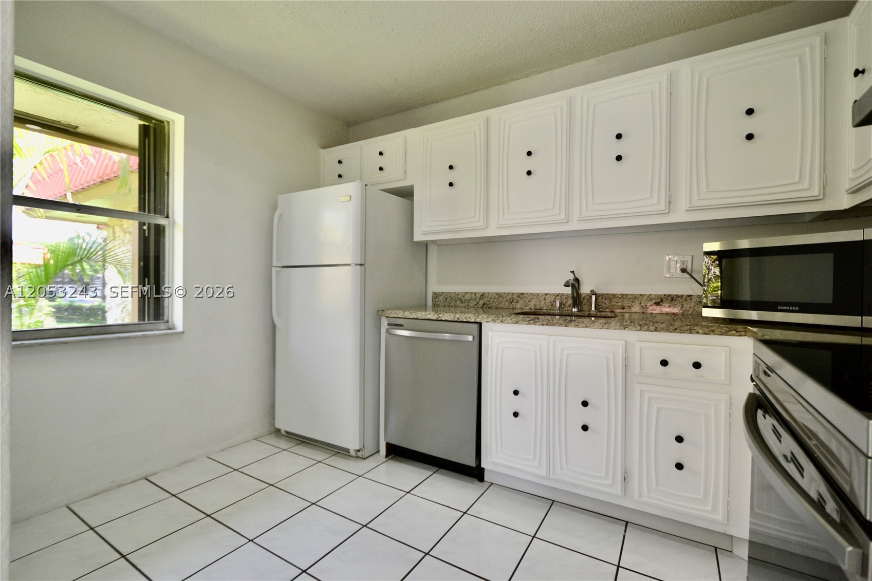 KENDALLWOOD VILLAS CONDO - Residential