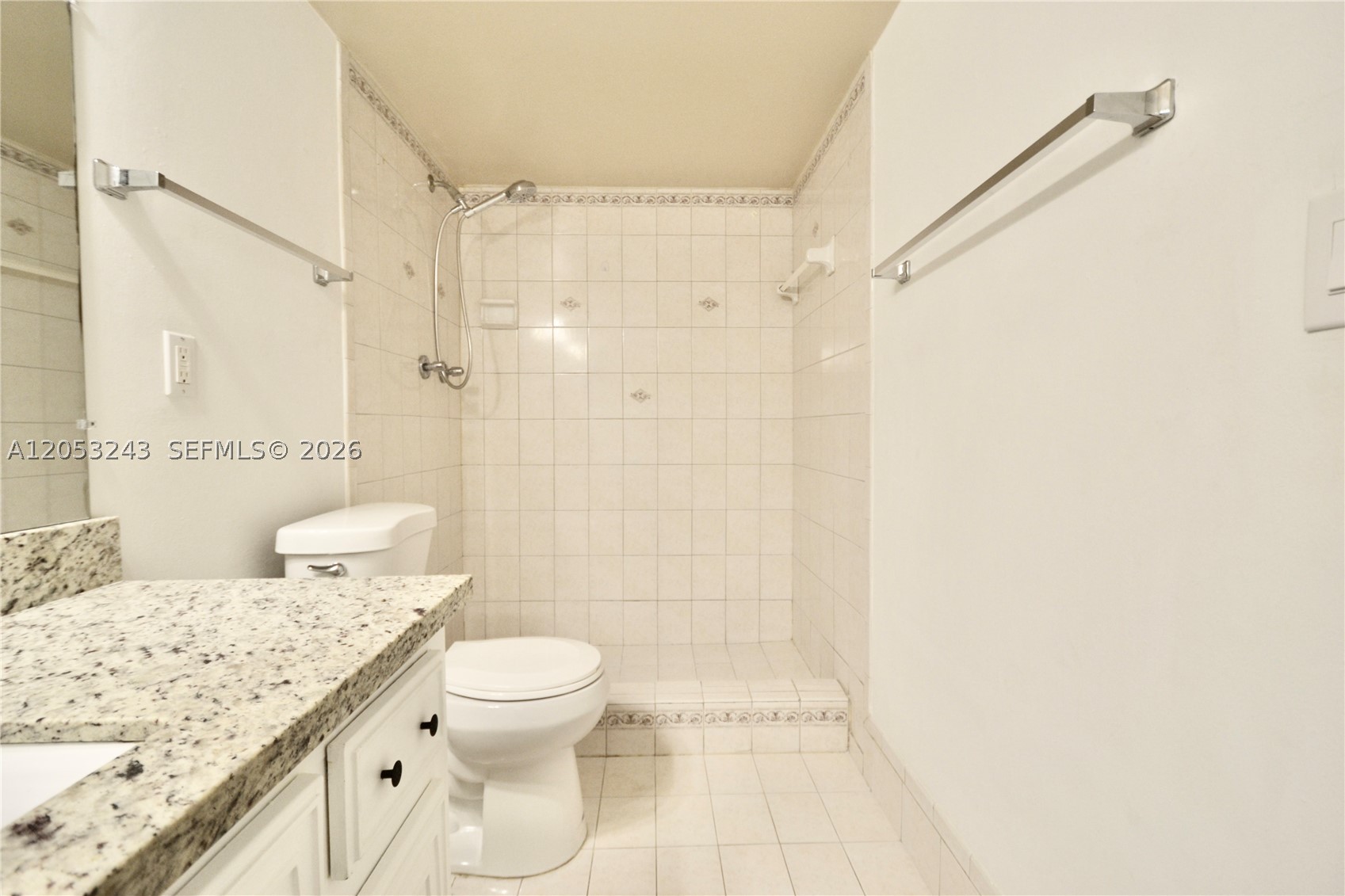 KENDALLWOOD VILLAS CONDO - Residential