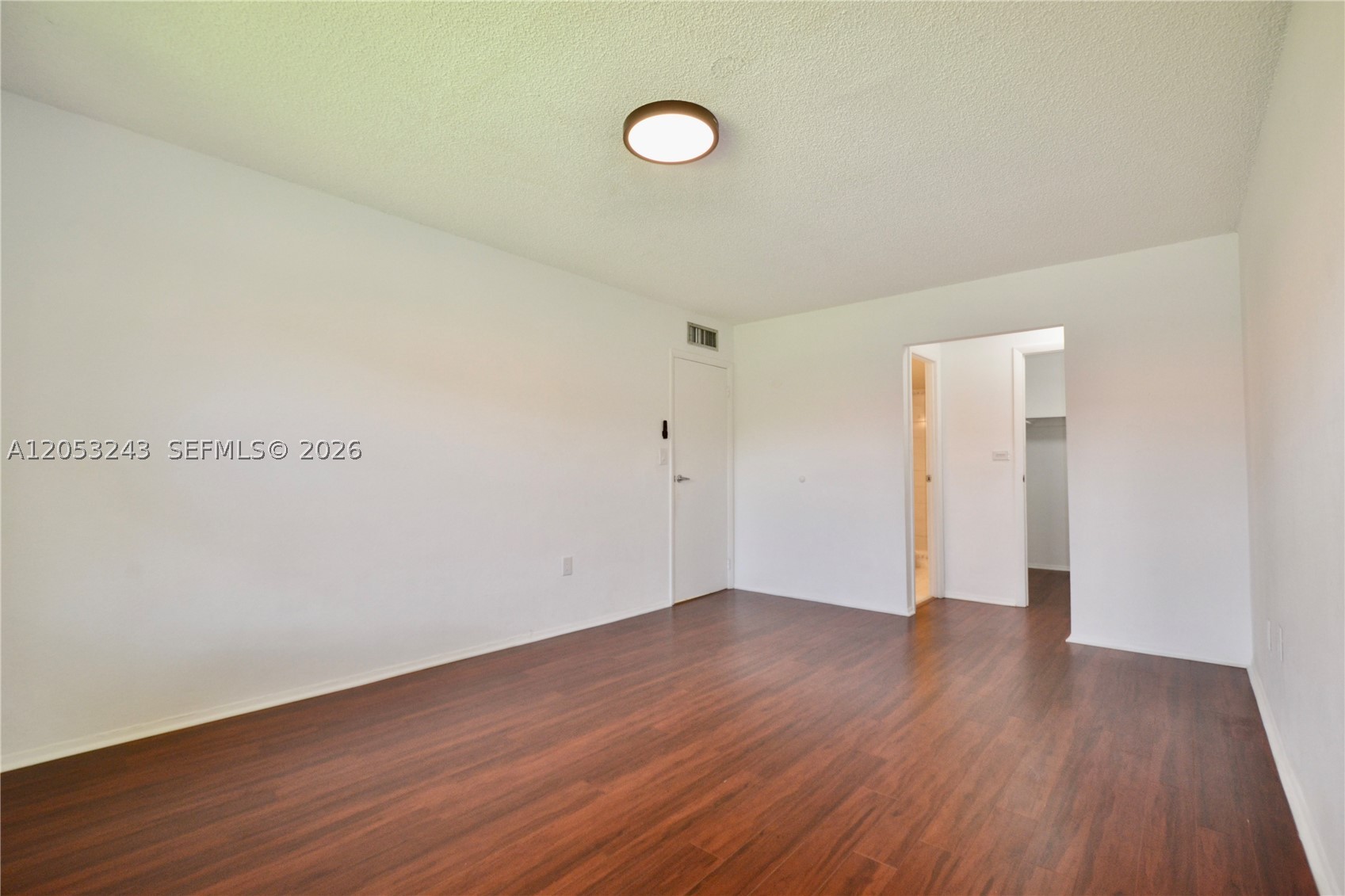 KENDALLWOOD VILLAS CONDO - Residential